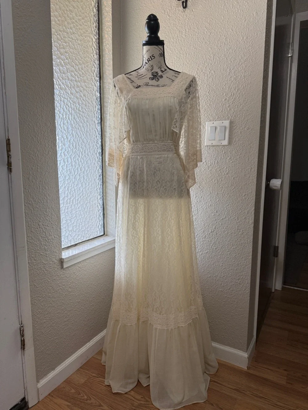 Vintage handmade Ivory Lace Maxi Dress - Picture 2 of 8